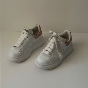 Alexander McQueen Kids White and Pink Sneakers